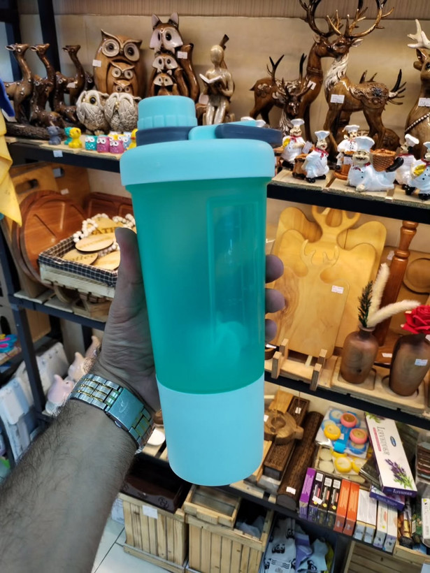 شیکر لیوان دار