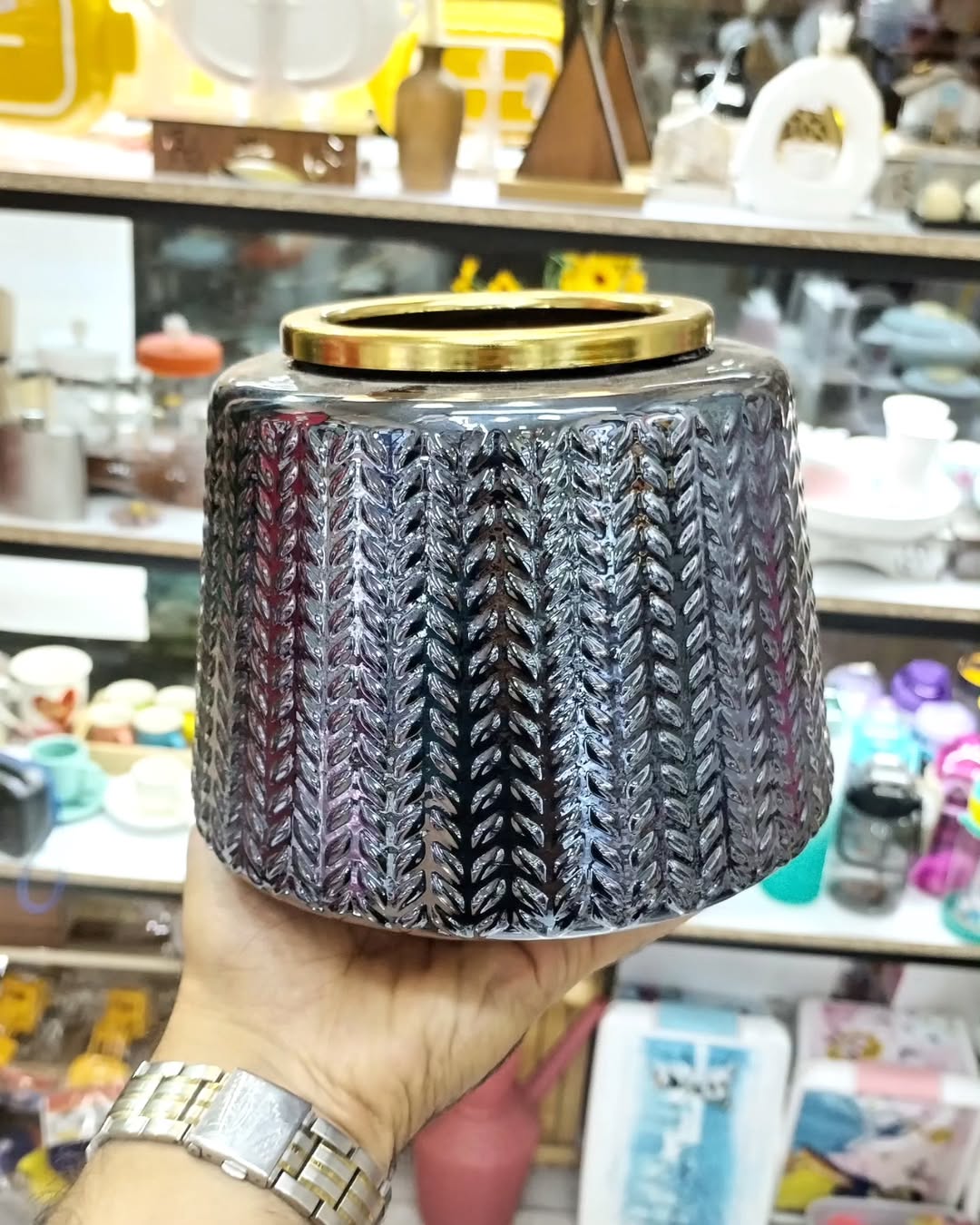 گلدون شیشه‌ای