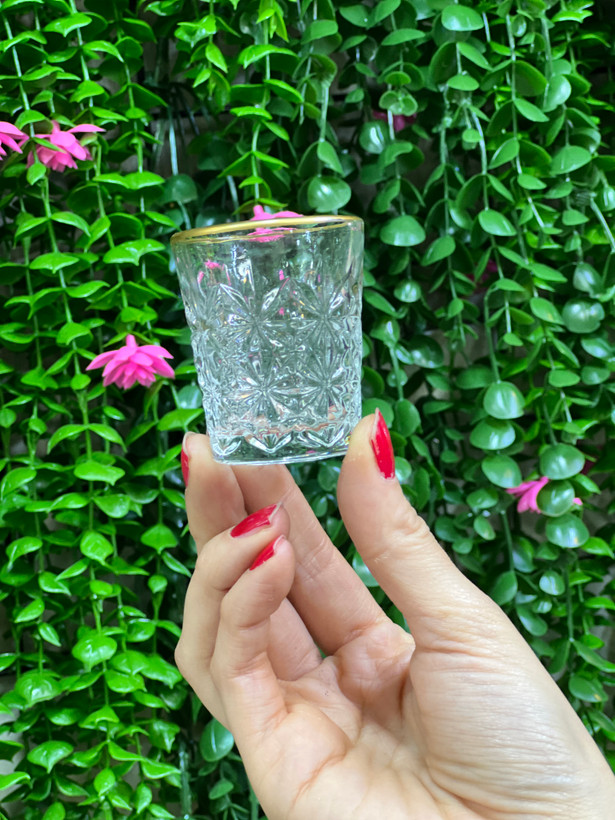 شات خوری لب طلایی